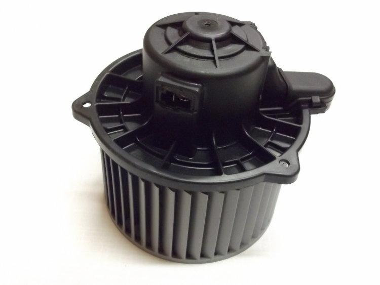 Моторчик 2170 отопителя с кондиционером( HALLA) BTL-0072FH 021700-8118022-10