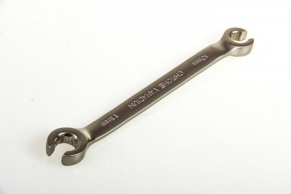 Ключ разрезной (прокачной) 15*17 АвтоDело "Professional" R1051517