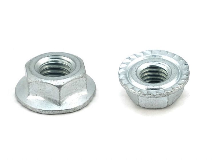 Гайка М 8х1,25 (с зубчатой шайбой)  0038322-019