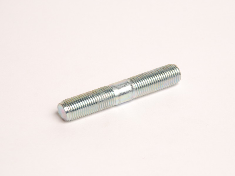 Шпилька М12х40 (2121 перед. редуктора)